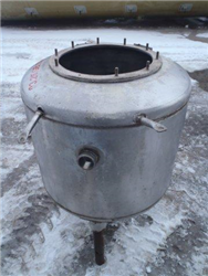 storage tank SS304, 3 feet in carbon steel, dished bottom