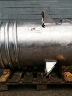 Tank 650 liters SS304 with agitator and halfpipe heating coil