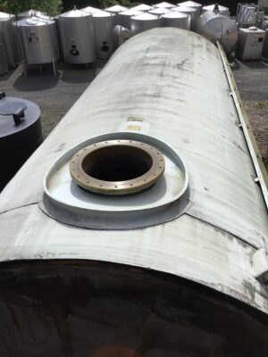 Used polyester tank with isolation